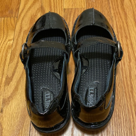 BORN Patent Leather Mary Jane’s, 7/38 - Picture 8 of 10